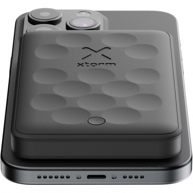 Logotrade Firmengeschenke das Foto: Xtorm FS5W051 5000 mAh magnetische kabellose Powerbank