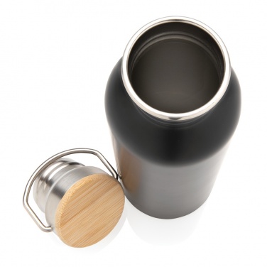 Logotrade Werbeartikel das Foto: Moderne Stainless-Steel Flasche mit Bambusdeckel