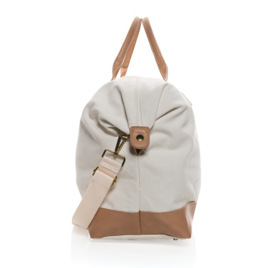 Logotrade Werbegeschenke das Foto: Impact AWARE™ 16 oz. rCanvas große Wochenendtasche