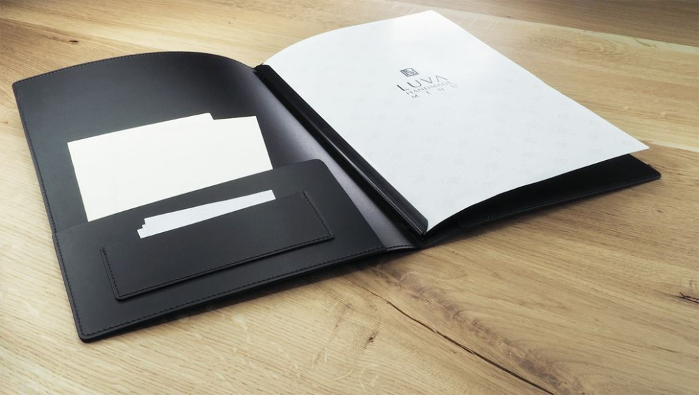 Logotrade werbemittel das Foto: Hotelmappe Ambiente 1207094