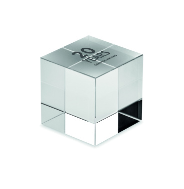Logotrade werbemittel das Foto: Glas-Pokal Würfel