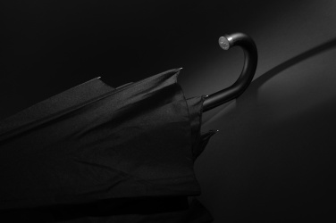 Logotrade Werbegeschenke das Foto: Swiss Peak Vero Aware™ RPET 25"-Regenschirm