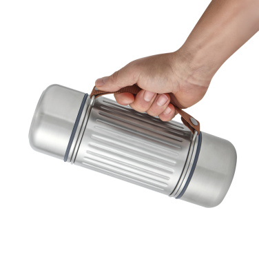 Logotrade Firmengeschenke das Foto: Black+Blum Explorer Flasche Duo 1L