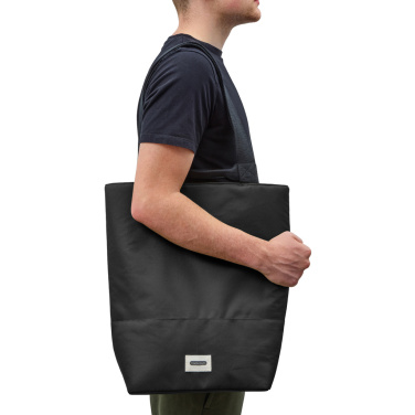 Logotrade Geschäftsgeschenke das Foto: Black+Blum isolierte 16L Trage- & Kühltasche