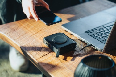 Logotrade promotional giveaway image of: Urban Vitamin Oxnard 5 in 1 65W universal charger