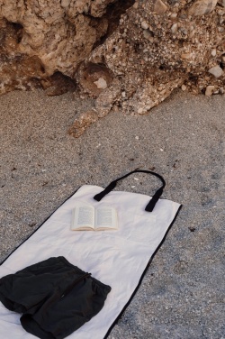 Logo trade promotional products picture of: VINGA Volonne AWARE™ recycled canvas beach mat