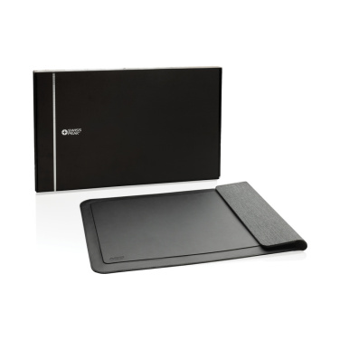 Logo trade promotional item photo of: Swiss Peak 15W magnetic charging laptop sleeve 14-15,6"