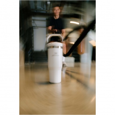 Logotrade reklaamtooted pilt: Stanley 890 ml IceFlow™ kõrrega termoskruus