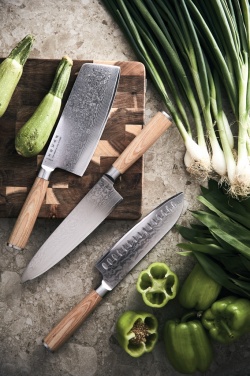 Logotrade reklaamkingituse foto: VINGA Hattasan Damascus Santoku nuga
