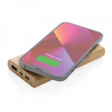 Logotrade ärikingi foto: Bambusest 8000 mAh 5W juhtmevaba akupank