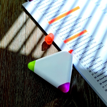Logo trade reklaamtooted foto: Kolmnurkne highlighter