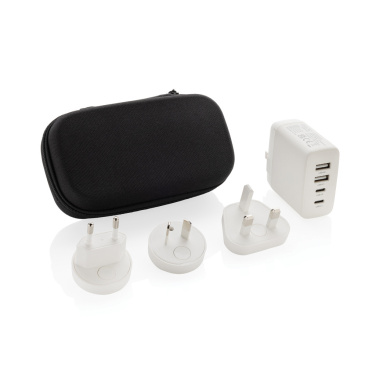 Logotrade reklaamkingi foto: TravelCharge Pro RCS plastikust reisilaadija USB C-ga