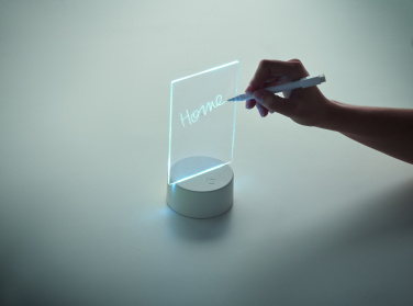 Logotrade meened pilt: LEDMEMO valgustatud LED-märkmetahvel