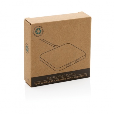 Logo trade mainoslahja ja liikelahja tuotekuva: RCS 10W langaton laturi USB porteilla kierrätetystä muovista