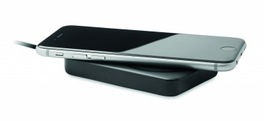 Logotrade ziemassvētku dāvanas foto: Magnētiskais bezvadu lādētājs 15W, 5000 mAh