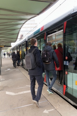 Лого трейд pекламные cувениры фото: Рюкзак Swiss Peak AWARE™ для ноутбука 15,6" с защитой от кражи