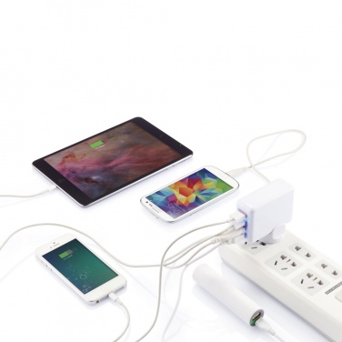 Лого трейд бизнес-подарки фото: Дорожная вилка с 4 USB-портами