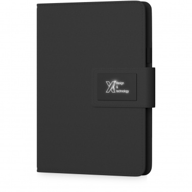 Logotrade profilreklam bild: SCX.design O16 light-up A5-anteckningsbok med powerbank