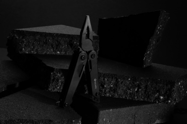 Logotrade profilreklam bild: Gear X mutitool med tång