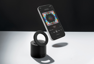 Logotrade profilreklam bild: Magpulse RCS återvunnen plast 3W högtalare med magnetisk hål