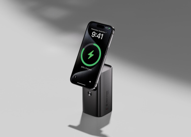 Logotrade kampanjprodukter bild: Urban Vitamin Sunnyvale 100 W 15 000 mAh magnetisk powerbank